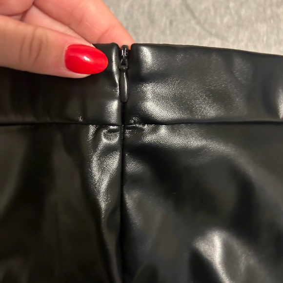 {SHEIN} Fake Leather Skirt - Picture 4 of 5